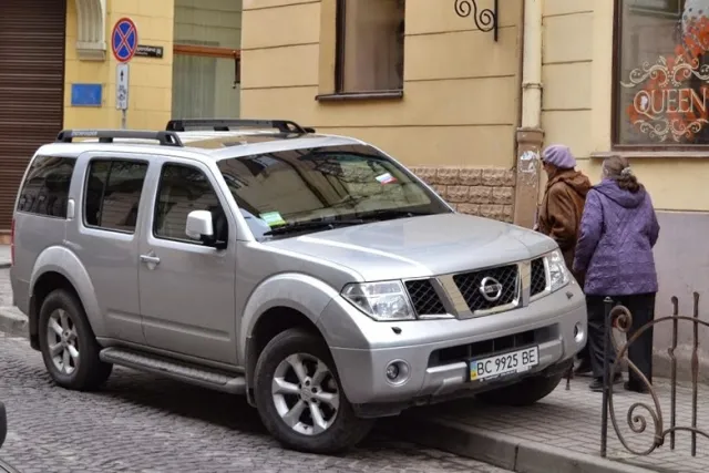 «Авторагулі» у Львові: чи бачить ДАІ скарги у Фейсбуці? (Фото) — фото 14