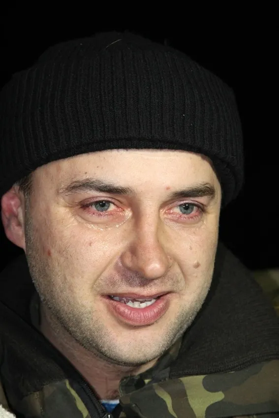 До Львова повернулися бійці 80-ї аеромобільної бригади. Героїв зустрічали дві тисячі львів'ян (Фоторепортаж) — фото 5