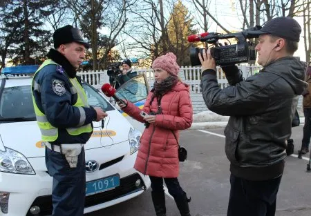 У Львові з'явилась нова послуга: водії-порушники можуть сплатити штраф на місці (Фото) — фото 2
