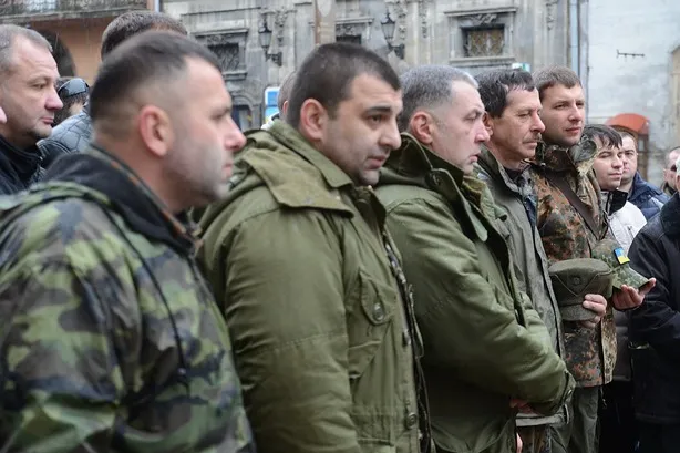 Для військових у зону АТО передали десять автомобілів (Фото) + (Відео) — фото 5