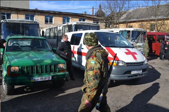 75 бійців батальйону «Львів» відправились на ротацію у зону АТО (фото) — фото 6