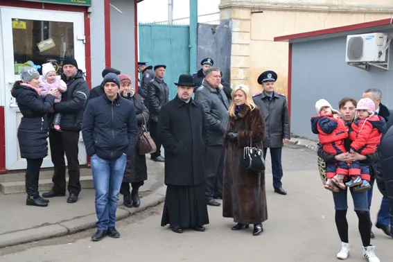 У зону АТО відправилися 63 міліціонери з Львівщини (фото) — фото 2