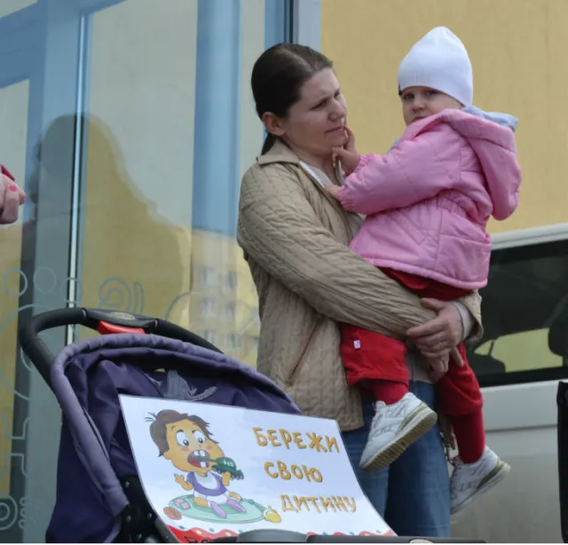 «Російське вбиває». У Львові застерігають матусь від небезпечної продукції (фото) — фото 5