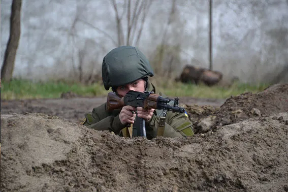 У Львові правоохоронці знешкодили терористів та звільнили заручників (фоторепортаж) + (відео) — фото 14