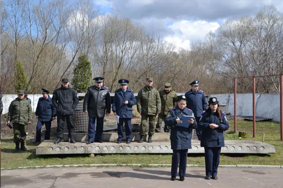 У Львові правоохоронці знешкодили терористів та звільнили заручників (фоторепортаж) + (відео) — фото 4