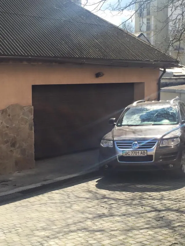 Прокурор Сендак вирішив «віджати» чужий гараж? — фото 2