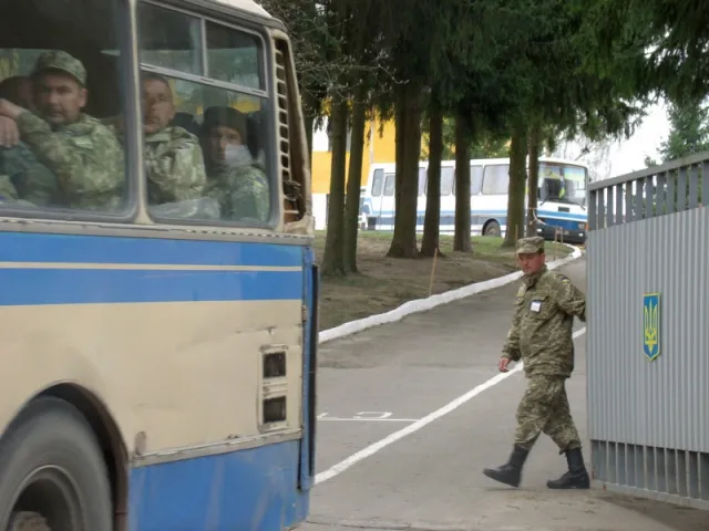 Мобілізовані вже завершили підготовку на Львівщині й вирушають до військових частин (фото) — фото 3