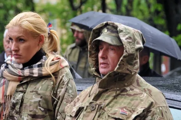 «Правий сектор» передав своє звернення до Президента (фото) — фото 2