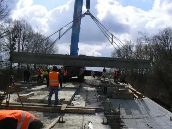 Введення в експлуатацію Скнилівського мосту планується в кінці червня (фото) — фото 2