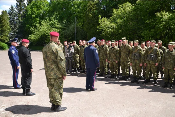 Загін львівських правоохоронців вирушив на ротацію у зону АТО (фото) — фото 6