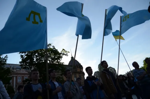 У Львові відбувся траурний мітинг до 71-ї річниці депортації кримськотатарського народу (фото) — фото 6