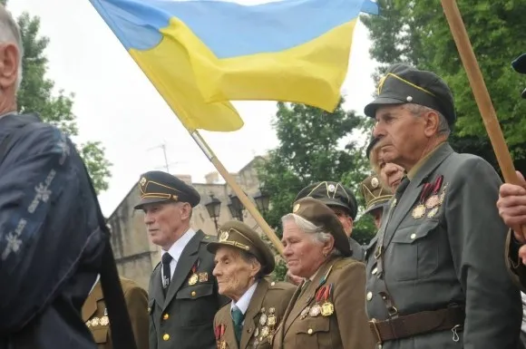 У Львові відзначили День Героїв (фото) — фото 19