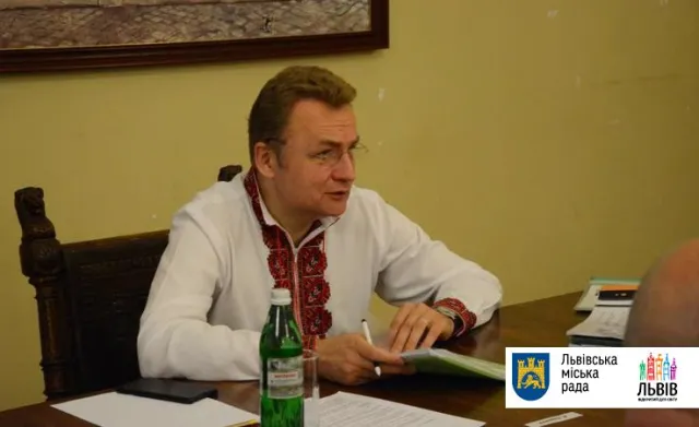 «Ми всі в біді», а гарячої води може не бути взагалі – А. Садовий — фото 1